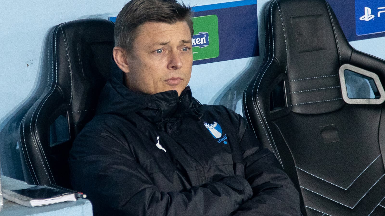 Jon Dahl Tomasson under en fodboldkamp
