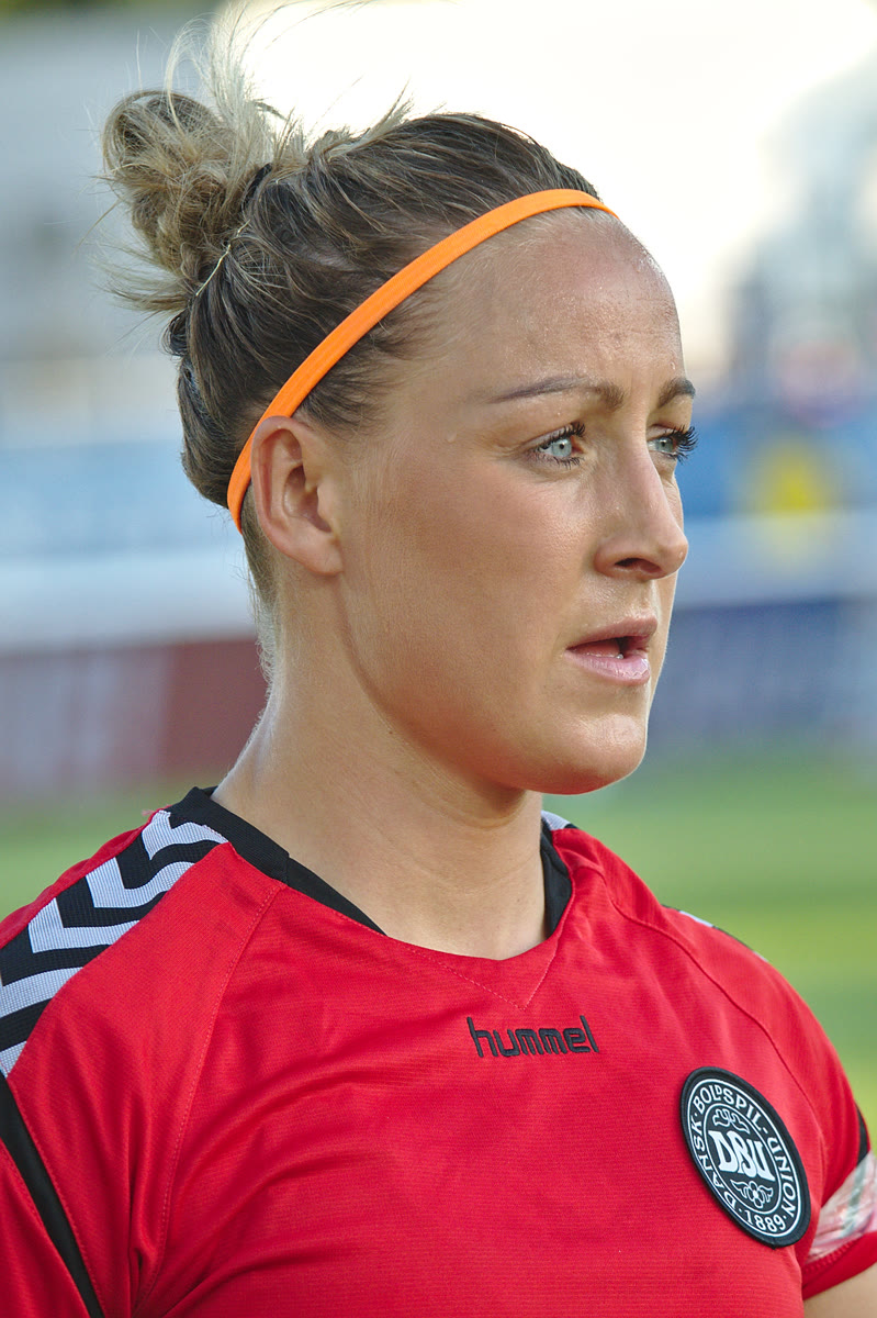 Sanne Troelsgaard under en fodboldkamp