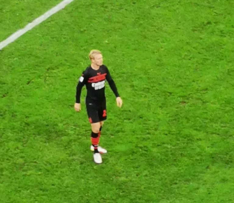 Simon Kjær