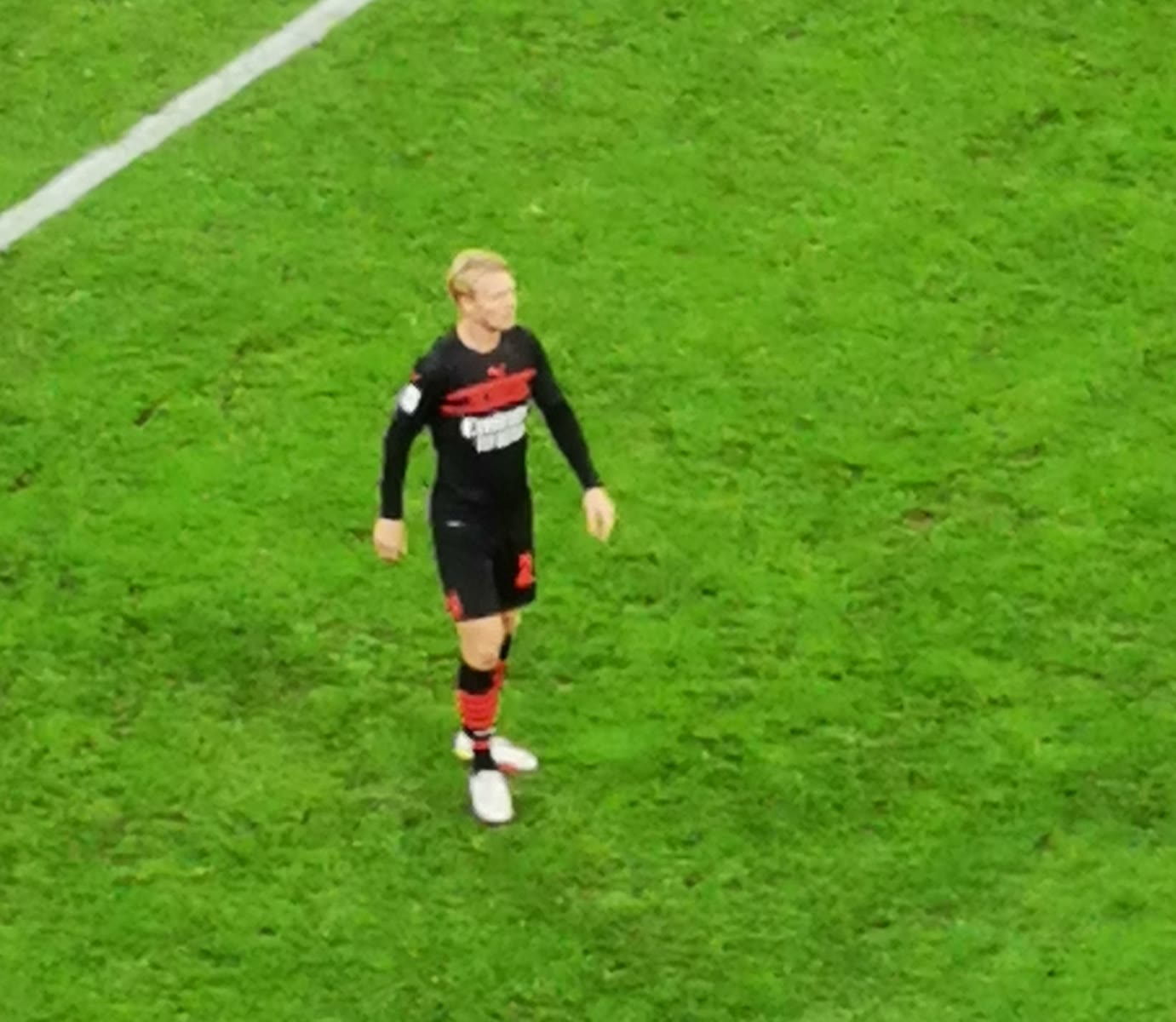Simon Kjær under en fodboldkamp